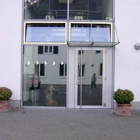 - Membership Required Vandrerhjem