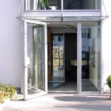 - Membership Required Hostel Aquisgrà