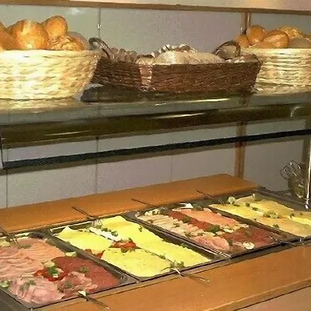 Hostal - Membership Required Aquisgrán