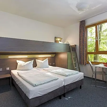 Albergue - Membership Required Aquisgrano