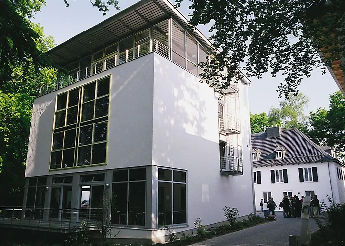 - Membership Required Auberge de jeunesse