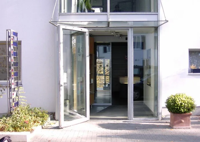 - Membership Required Auberge de jeunesse Aix-la-Chapelle