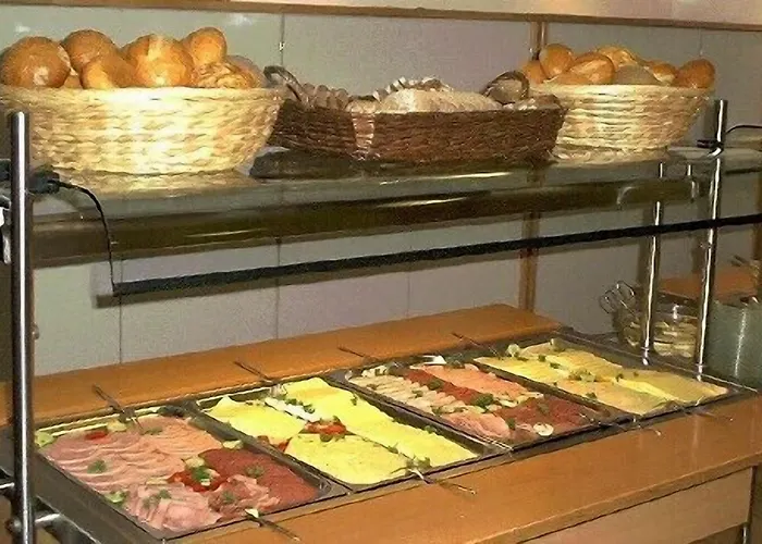 Albergue - Membership Required Aquisgrano