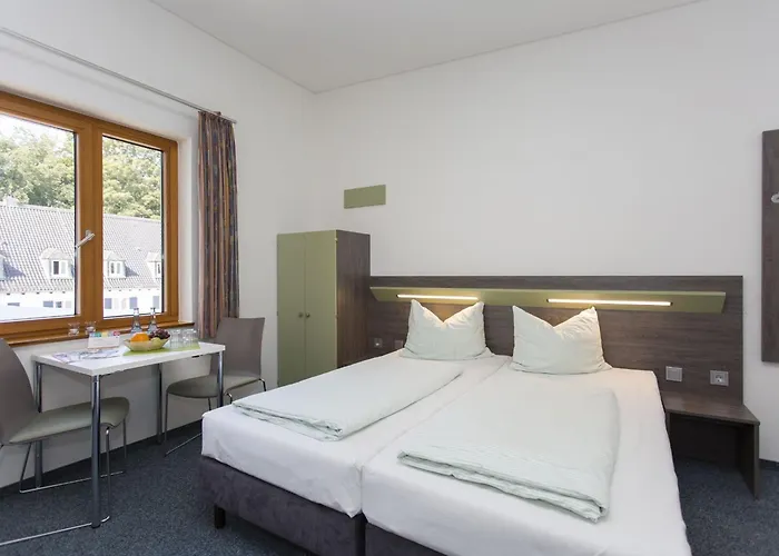 - Membership Required Auberge de jeunesse